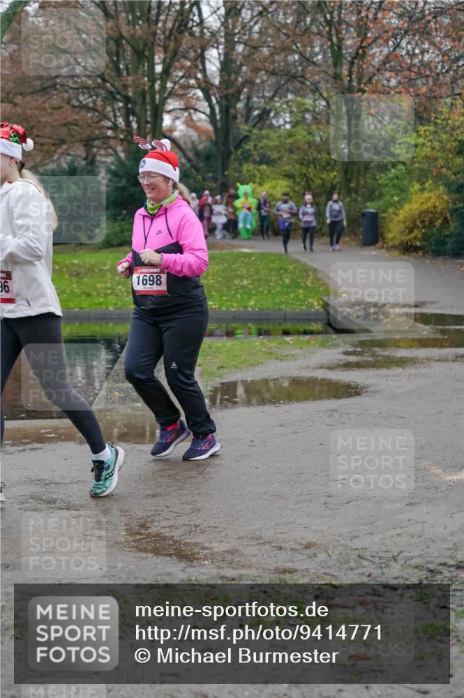 07.12.2025 - St. Pauli X-Mass-Run No. 15 Michael Burmester http://msf.ph/oto/9414771 07.12.2025 10:05:23 Laufen 1698, 96 meine-sportfotos.de