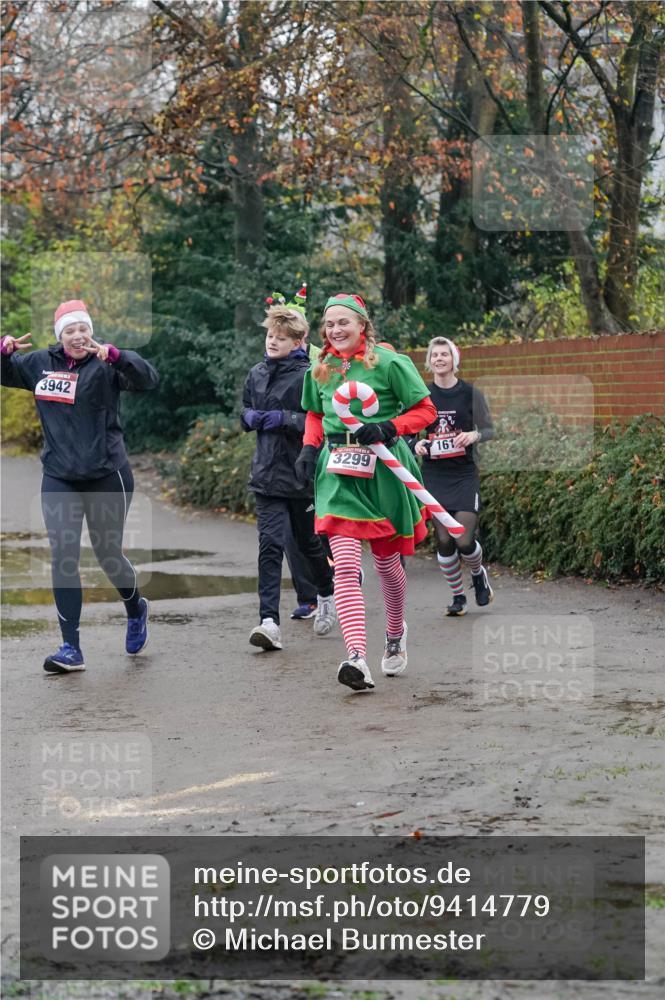 07.12.2025 - St. Pauli X-Mass-Run No. 15 Michael Burmester http://msf.ph/oto/9414779 07.12.2025 10:05:25 Laufen 3942, 3299, 161 meine-sportfotos.de