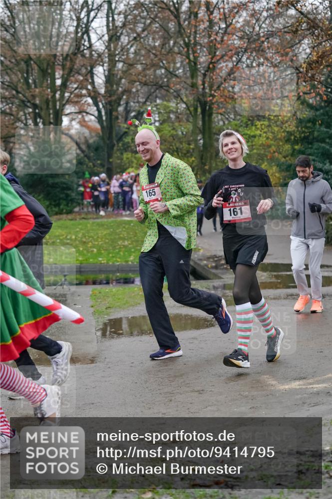 07.12.2025 - St. Pauli X-Mass-Run No. 15 Michael Burmester http://msf.ph/oto/9414795 07.12.2025 10:05:27 Laufen 165, 15, 161 meine-sportfotos.de