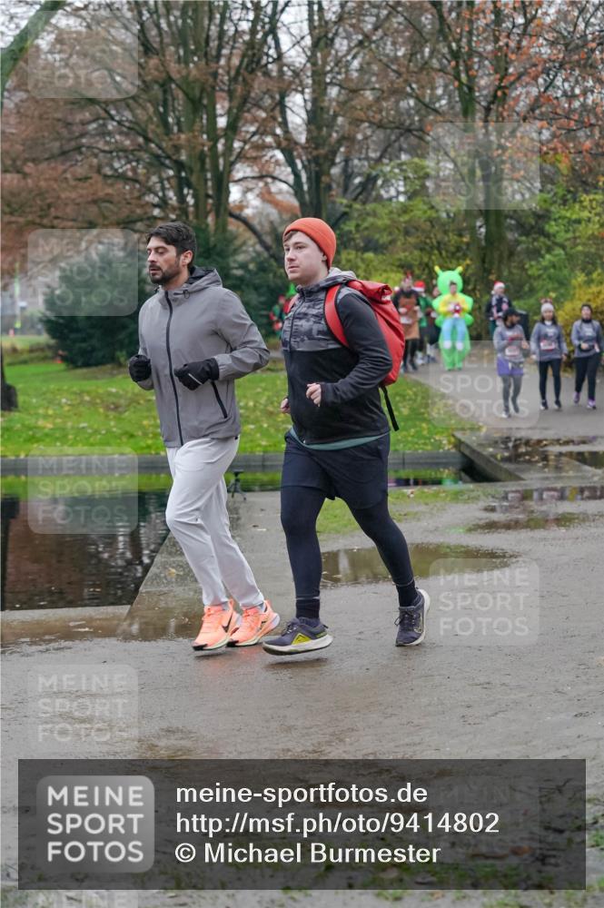 07.12.2025 - St. Pauli X-Mass-Run No. 15 Michael Burmester http://msf.ph/oto/9414802 07.12.2025 10:05:29 Laufen  meine-sportfotos.de