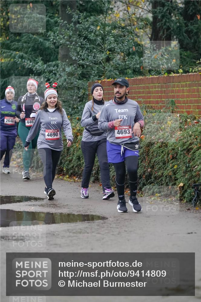 07.12.2025 - St. Pauli X-Mass-Run No. 15 Michael Burmester http://msf.ph/oto/9414809 07.12.2025 10:05:35 Laufen 2648, 446, 4690, 4693 meine-sportfotos.de