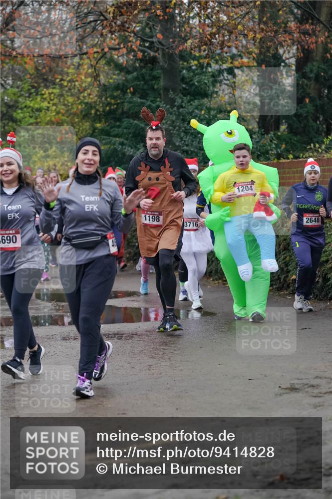 07.12.2025 - St. Pauli X-Mass-Run No. 15 Michael Burmester http://msf.ph/oto/9414828 07.12.2025 10:05:40 Laufen 1198, 3716, 690, 1204, 2648 meine-sportfotos.de