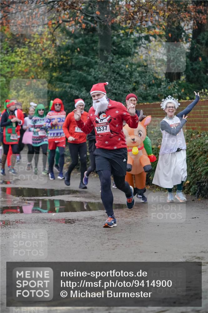 07.12.2025 - St. Pauli X-Mass-Run No. 15 Michael Burmester http://msf.ph/oto/9414900 07.12.2025 10:05:54 Laufen 2537, 42 meine-sportfotos.de