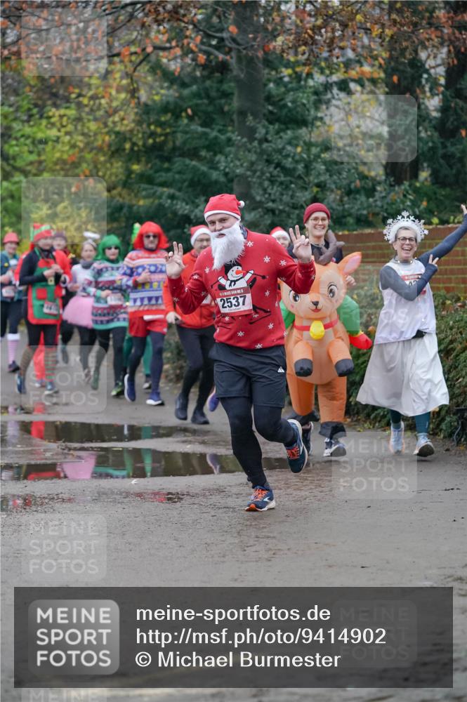 07.12.2025 - St. Pauli X-Mass-Run No. 15 Michael Burmester http://msf.ph/oto/9414902 07.12.2025 10:05:54 Laufen 5, 2537, 02 meine-sportfotos.de