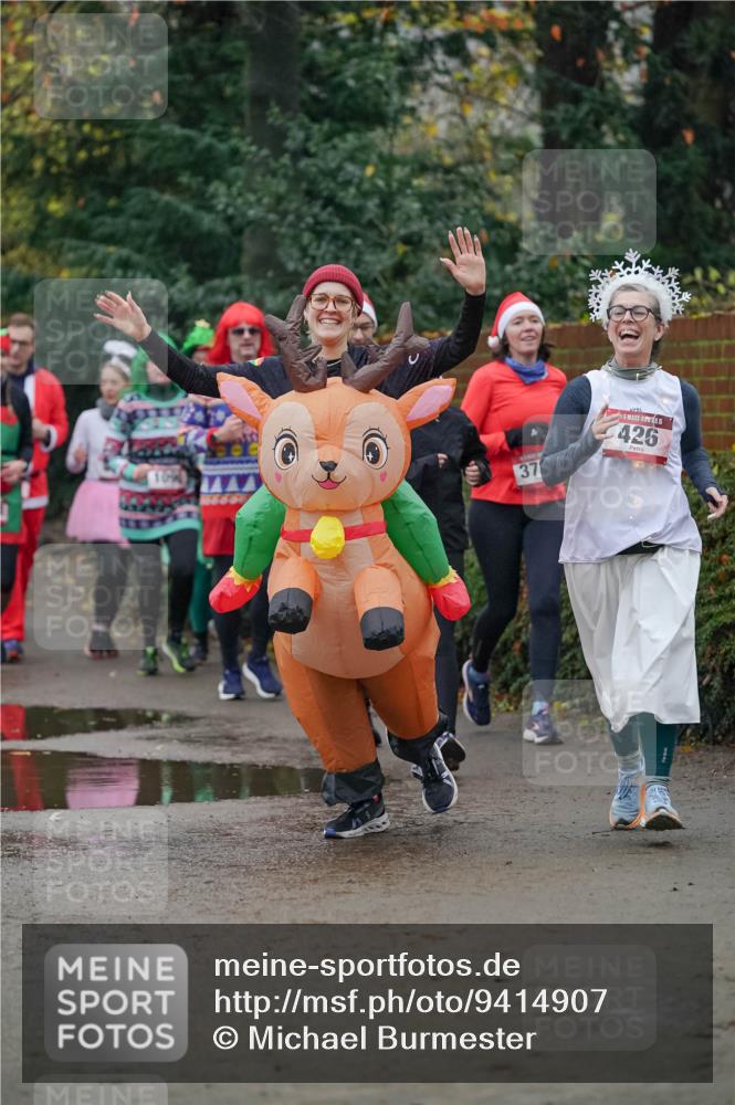 07.12.2025 - St. Pauli X-Mass-Run No. 15 Michael Burmester http://msf.ph/oto/9414907 07.12.2025 10:05:56 Laufen 1094, 37, 15, 426 meine-sportfotos.de