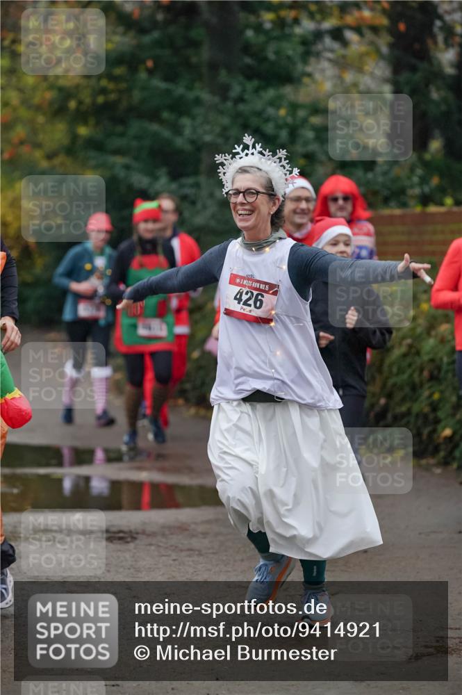 07.12.2025 - St. Pauli X-Mass-Run No. 15 Michael Burmester http://msf.ph/oto/9414921 07.12.2025 10:05:57 Laufen 15, 426 meine-sportfotos.de