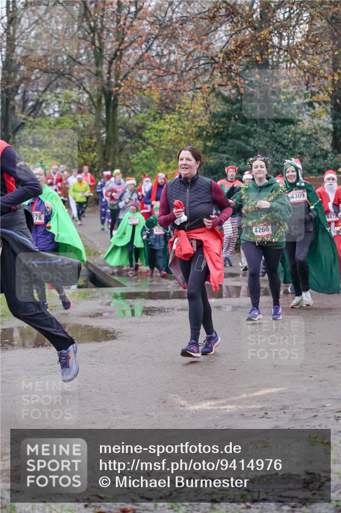 07.12.2025 - St. Pauli X-Mass-Run No. 15 Michael Burmester http://msf.ph/oto/9414976 07.12.2025 10:06:09 Laufen 276, 4266, 4309, 4472 meine-sportfotos.de