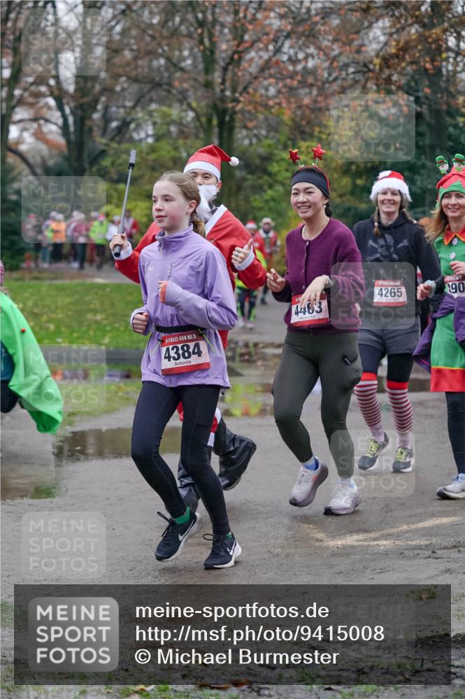 07.12.2025 - St. Pauli X-Mass-Run No. 15 Michael Burmester http://msf.ph/oto/9415008 07.12.2025 10:06:15 Laufen 15, 4384, 4463, 4265, 190 meine-sportfotos.de