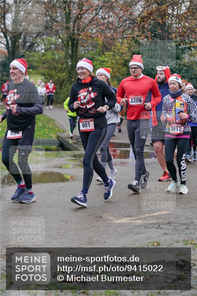 07.12.2025 - St. Pauli X-Mass-Run No. 15 Michael Burmester http://msf.ph/oto/9415022 07.12.2025 10:06:17 Laufen 594, 5, 601, 15, 3209, 2912 meine-sportfotos.de