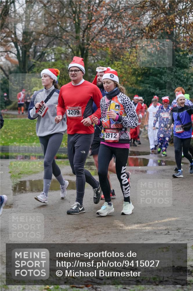 07.12.2025 - St. Pauli X-Mass-Run No. 15 Michael Burmester http://msf.ph/oto/9415027 07.12.2025 10:06:18 Laufen 3722, 5, 3209, 5, 2912, 4510, 2857 meine-sportfotos.de