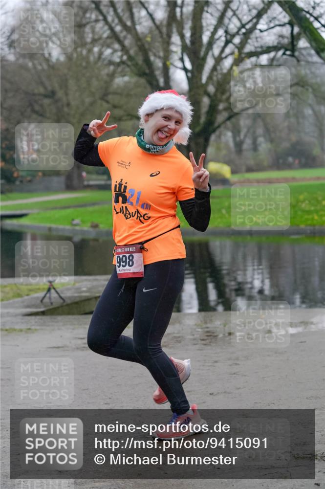 07.12.2025 - St. Pauli X-Mass-Run No. 15 Michael Burmester http://msf.ph/oto/9415091 07.12.2025 10:06:39 Laufen 15, 998 meine-sportfotos.de