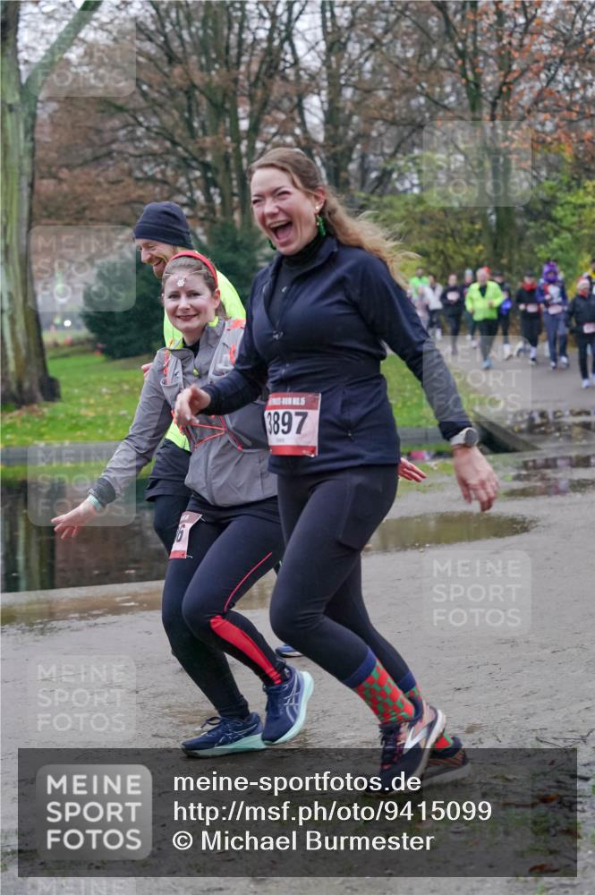 07.12.2025 - St. Pauli X-Mass-Run No. 15 Michael Burmester http://msf.ph/oto/9415099 07.12.2025 10:06:41 Laufen 3897 meine-sportfotos.de