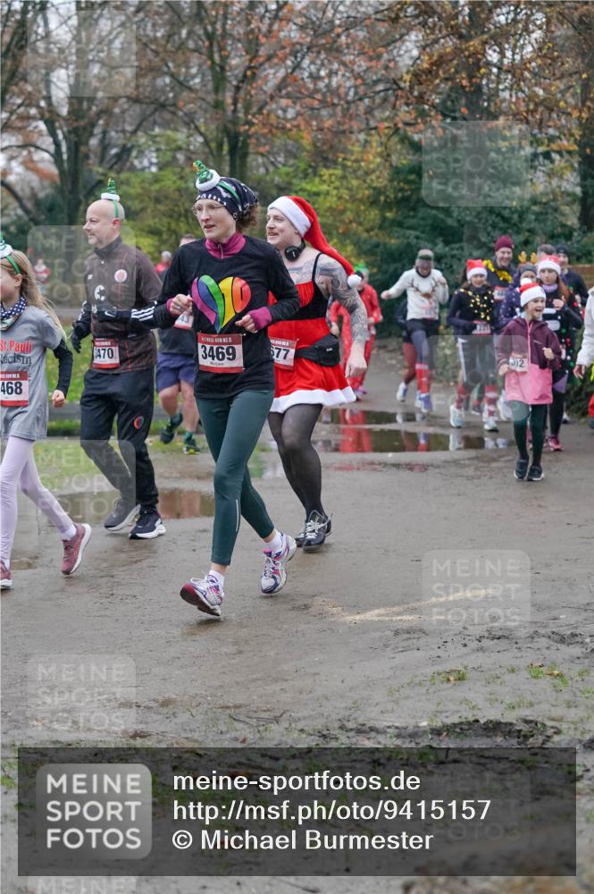 07.12.2025 - St. Pauli X-Mass-Run No. 15 Michael Burmester http://msf.ph/oto/9415157 07.12.2025 10:06:57 Laufen 468, 3470, 5, 3469, 302, 677 meine-sportfotos.de