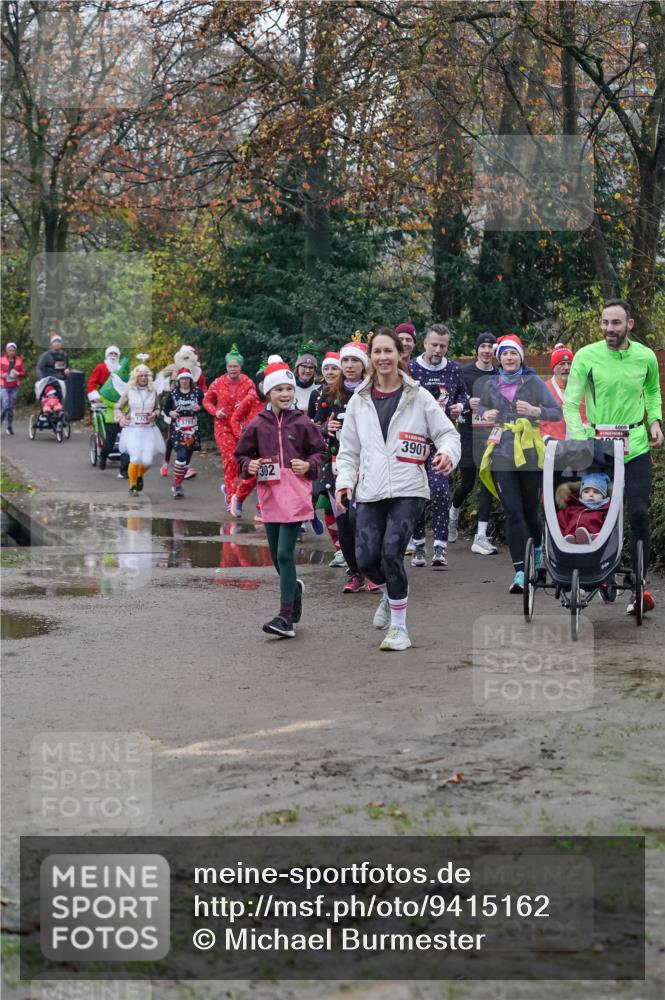 07.12.2025 - St. Pauli X-Mass-Run No. 15 Michael Burmester http://msf.ph/oto/9415162 07.12.2025 10:06:58 Laufen 3901 meine-sportfotos.de