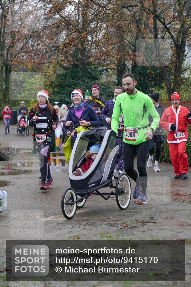07.12.2025 - St. Pauli X-Mass-Run No. 15 Michael Burmester http://msf.ph/oto/9415170 07.12.2025 10:07:00 Laufen 3548, 699, 115, 4009, 4009, 1012 meine-sportfotos.de