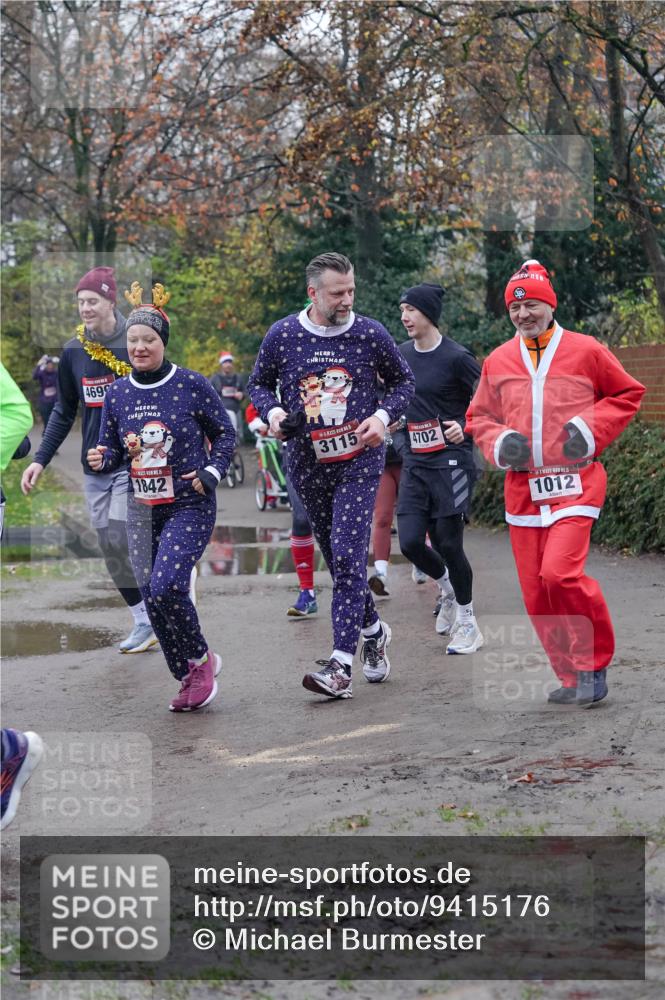 07.12.2025 - St. Pauli X-Mass-Run No. 15 Michael Burmester http://msf.ph/oto/9415176 07.12.2025 10:07:01 Laufen 4699, 1842, 3115, 4702, 1012 meine-sportfotos.de