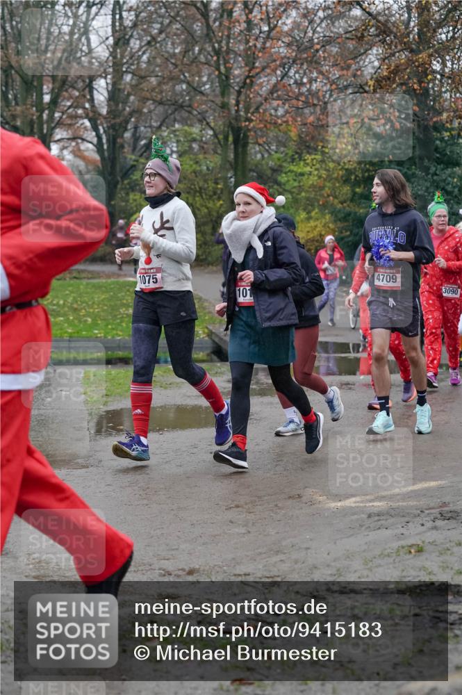 07.12.2025 - St. Pauli X-Mass-Run No. 15 Michael Burmester http://msf.ph/oto/9415183 07.12.2025 10:07:03 Laufen 1075, 101, 4709, 3090 meine-sportfotos.de