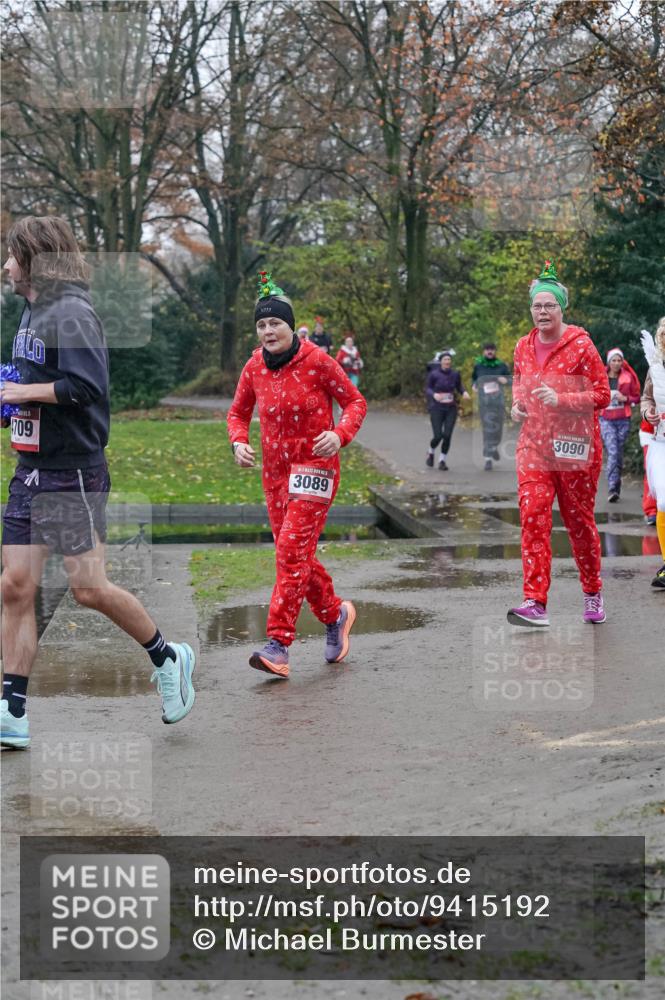 07.12.2025 - St. Pauli X-Mass-Run No. 15 Michael Burmester http://msf.ph/oto/9415192 07.12.2025 10:07:05 Laufen 1709, 3089, 3090 meine-sportfotos.de