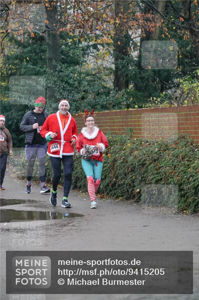 07.12.2025 - St. Pauli X-Mass-Run No. 15 Michael Burmester http://msf.ph/oto/9415205 07.12.2025 10:07:16 Laufen 58, 4444, 43 meine-sportfotos.de