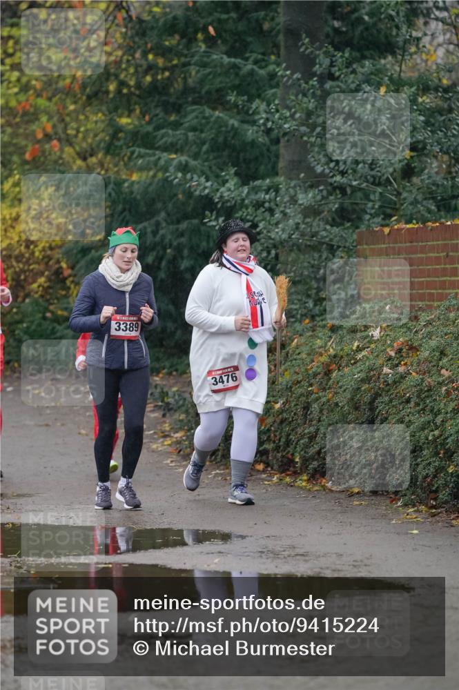 07.12.2025 - St. Pauli X-Mass-Run No. 15 Michael Burmester http://msf.ph/oto/9415224 07.12.2025 10:07:28 Laufen 3389, 3476 meine-sportfotos.de