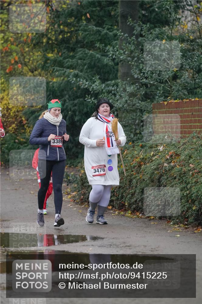 07.12.2025 - St. Pauli X-Mass-Run No. 15 Michael Burmester http://msf.ph/oto/9415225 07.12.2025 10:07:28 Laufen 3389, 3476 meine-sportfotos.de