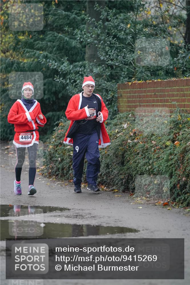 07.12.2025 - St. Pauli X-Mass-Run No. 15 Michael Burmester http://msf.ph/oto/9415269 07.12.2025 10:07:52 Laufen 4484, 450, 9 meine-sportfotos.de