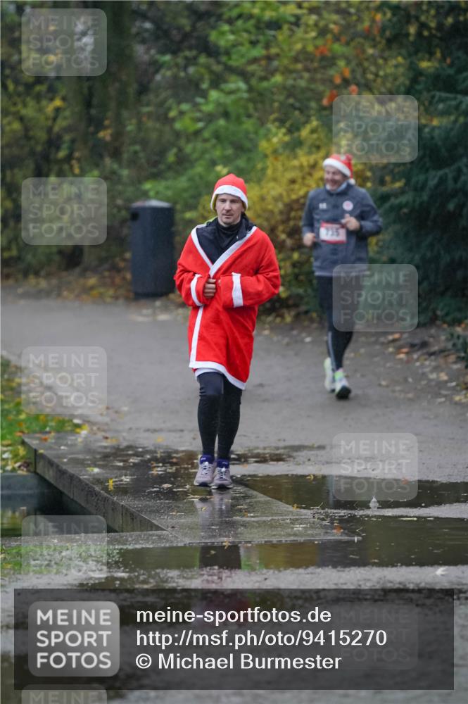 07.12.2025 - St. Pauli X-Mass-Run No. 15 Michael Burmester http://msf.ph/oto/9415270 07.12.2025 10:07:53 Laufen 735 meine-sportfotos.de