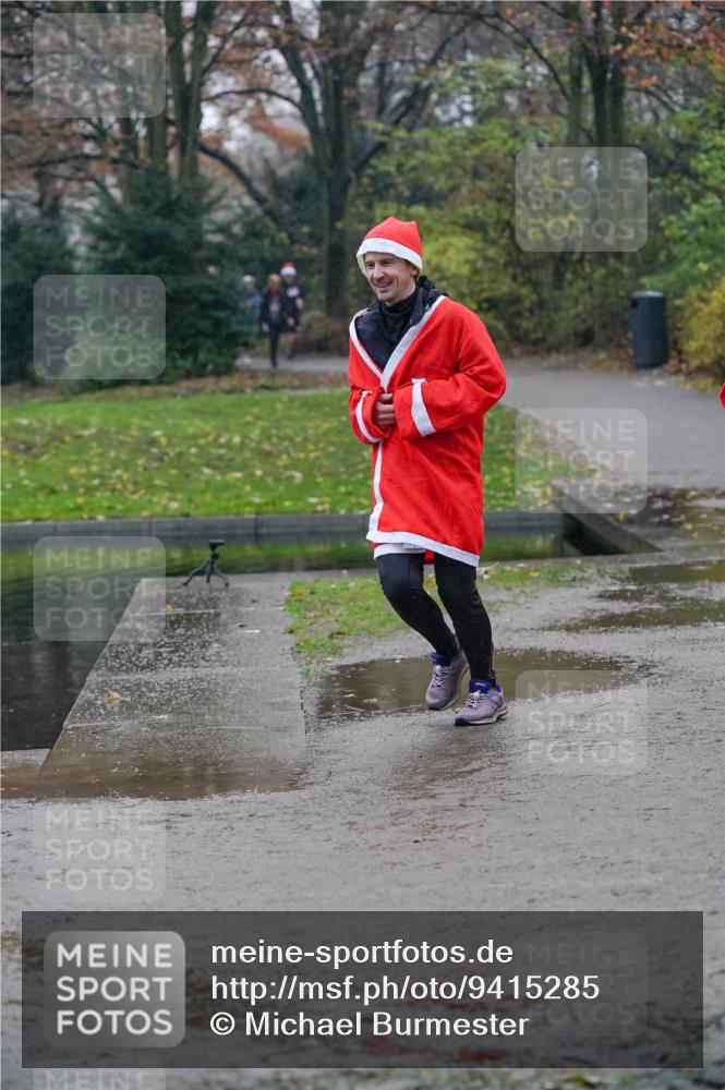 07.12.2025 - St. Pauli X-Mass-Run No. 15 Michael Burmester http://msf.ph/oto/9415285 07.12.2025 10:07:58 Laufen  meine-sportfotos.de