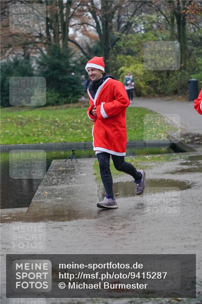 07.12.2025 - St. Pauli X-Mass-Run No. 15 Michael Burmester http://msf.ph/oto/9415287 07.12.2025 10:07:58 Laufen  meine-sportfotos.de