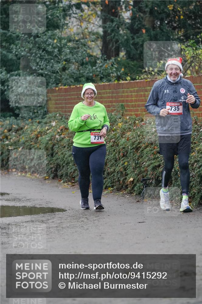 07.12.2025 - St. Pauli X-Mass-Run No. 15 Michael Burmester http://msf.ph/oto/9415292 07.12.2025 10:08:01 Laufen 731, 735 meine-sportfotos.de