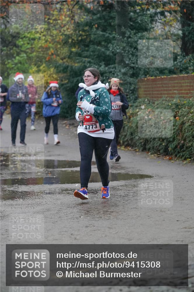 07.12.2025 - St. Pauli X-Mass-Run No. 15 Michael Burmester http://msf.ph/oto/9415308 07.12.2025 10:08:15 Laufen 5, 4773, 913 meine-sportfotos.de
