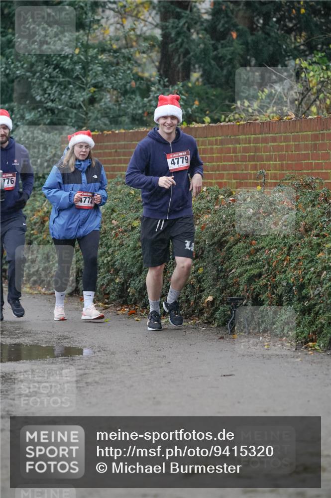 07.12.2025 - St. Pauli X-Mass-Run No. 15 Michael Burmester http://msf.ph/oto/9415320 07.12.2025 10:08:19 Laufen 776, 4772, 4779 meine-sportfotos.de