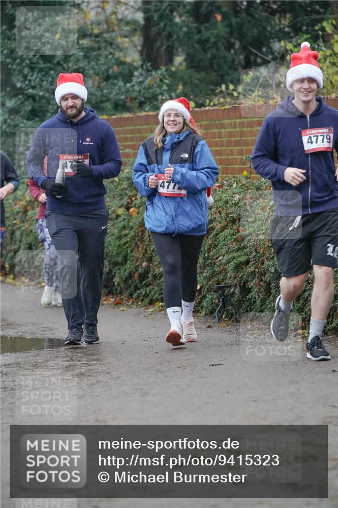 07.12.2025 - St. Pauli X-Mass-Run No. 15 Michael Burmester http://msf.ph/oto/9415323 07.12.2025 10:08:21 Laufen 15, 4772, 4779 meine-sportfotos.de
