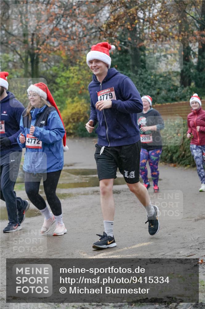 07.12.2025 - St. Pauli X-Mass-Run No. 15 Michael Burmester http://msf.ph/oto/9415334 07.12.2025 10:08:25 Laufen 6, 4772, 5, 4779, 2078 meine-sportfotos.de