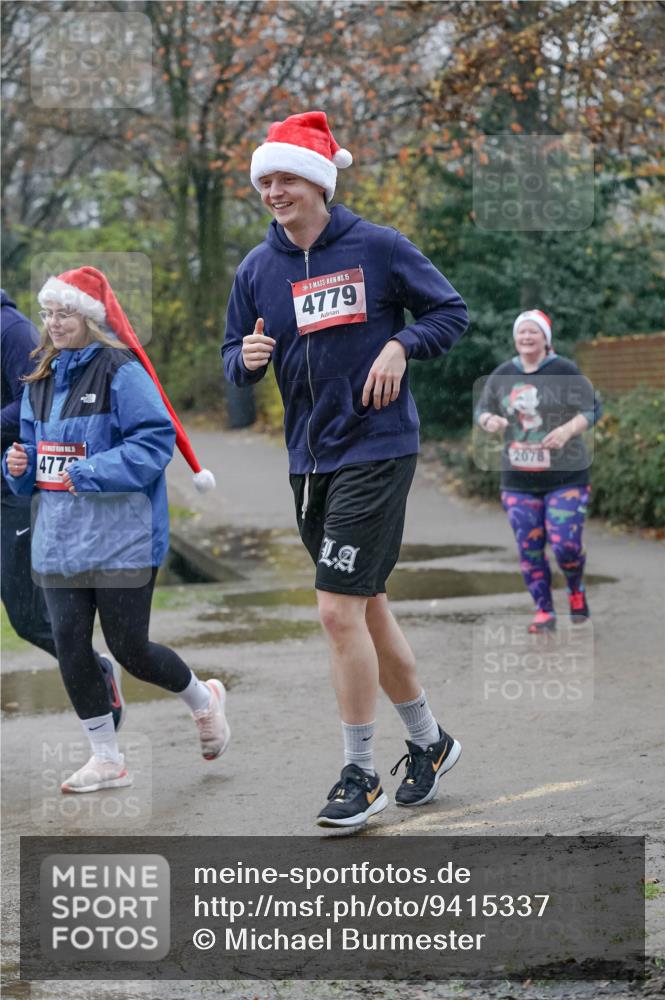 07.12.2025 - St. Pauli X-Mass-Run No. 15 Michael Burmester http://msf.ph/oto/9415337 07.12.2025 10:08:25 Laufen 15, 4779, 477, 2078 meine-sportfotos.de