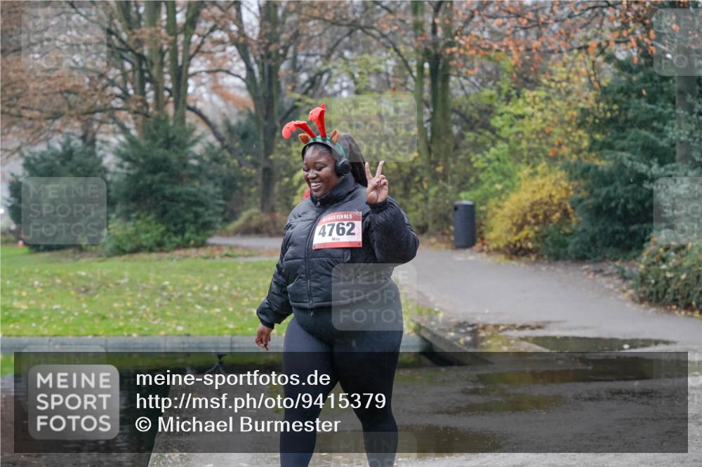 07.12.2025 - St. Pauli X-Mass-Run No. 15 Michael Burmester http://msf.ph/oto/9415379 07.12.2025 10:11:11 Laufen 15, 4762 meine-sportfotos.de