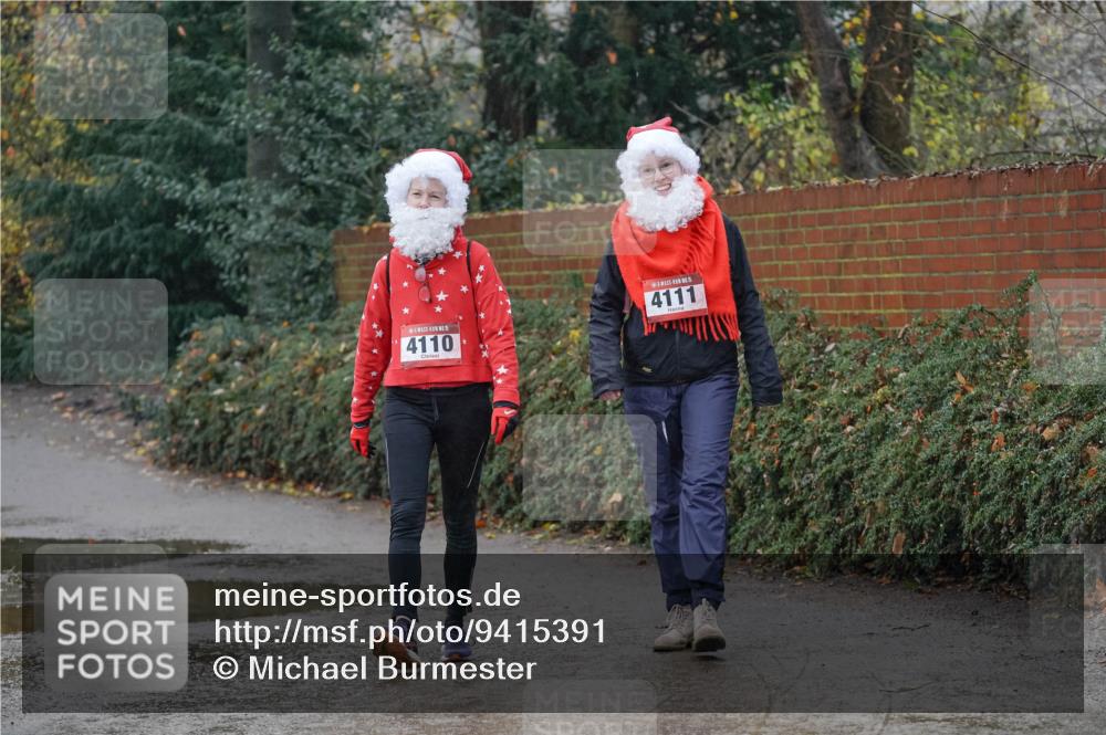 07.12.2025 - St. Pauli X-Mass-Run No. 15 Michael Burmester http://msf.ph/oto/9415391 07.12.2025 10:11:37 Laufen 15, 4110, 15, 4111 meine-sportfotos.de