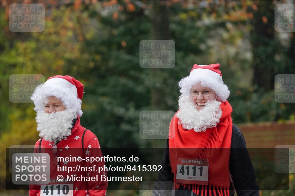 07.12.2025 - St. Pauli X-Mass-Run No. 15 Michael Burmester http://msf.ph/oto/9415392 07.12.2025 10:11:39 Laufen 15, 4110, 15, 4111 meine-sportfotos.de