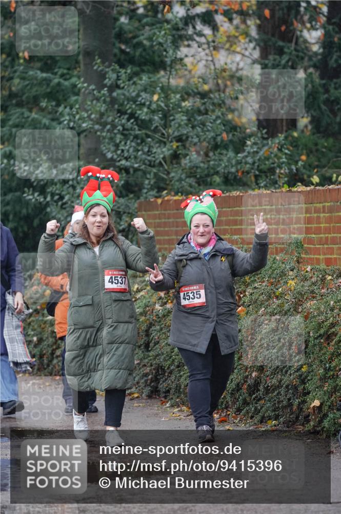 07.12.2025 - St. Pauli X-Mass-Run No. 15 Michael Burmester http://msf.ph/oto/9415396 07.12.2025 10:12:18 Laufen 4537, 15, 4535 meine-sportfotos.de