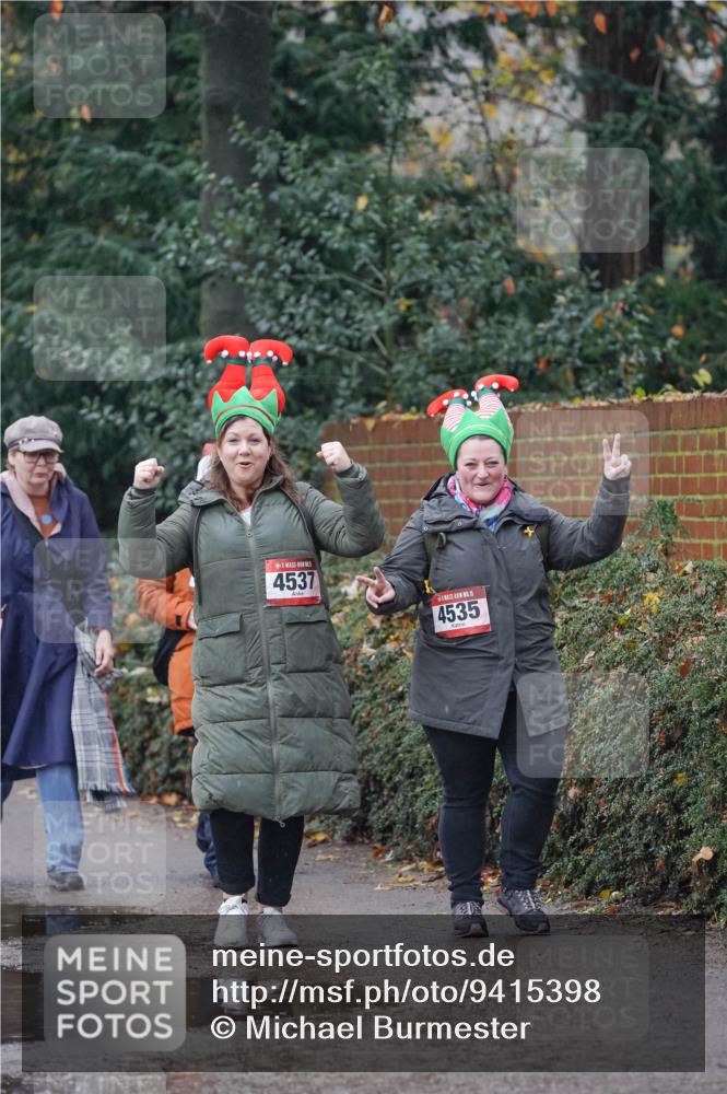 07.12.2025 - St. Pauli X-Mass-Run No. 15 Michael Burmester http://msf.ph/oto/9415398 07.12.2025 10:12:18 Laufen 4537, 15, 4535 meine-sportfotos.de