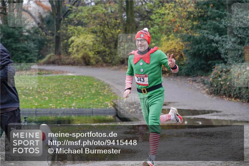 07.12.2025 - St. Pauli X-Mass-Run No. 15 Michael Burmester http://msf.ph/oto/9415448 07.12.2025 10:18:02 Laufen 15, 343 meine-sportfotos.de