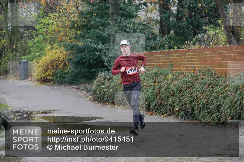 07.12.2025 - St. Pauli X-Mass-Run No. 15 Michael Burmester http://msf.ph/oto/9415451 07.12.2025 10:18:07 Laufen 2910 meine-sportfotos.de