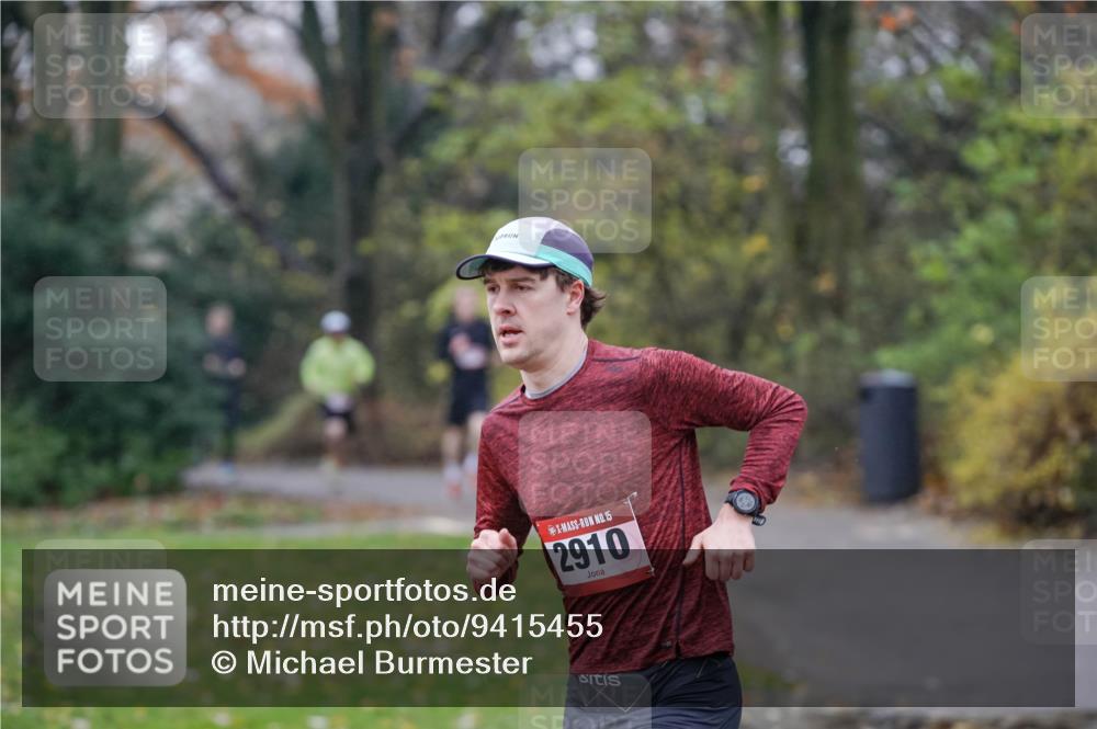 07.12.2025 - St. Pauli X-Mass-Run No. 15 Michael Burmester http://msf.ph/oto/9415455 07.12.2025 10:18:08 Laufen 15, 2910 meine-sportfotos.de