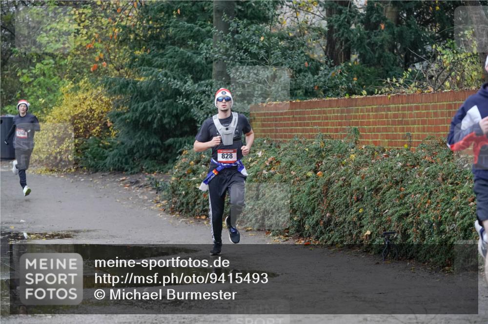 07.12.2025 - St. Pauli X-Mass-Run No. 15 Michael Burmester http://msf.ph/oto/9415493 07.12.2025 10:18:59 Laufen 1268, 828 meine-sportfotos.de