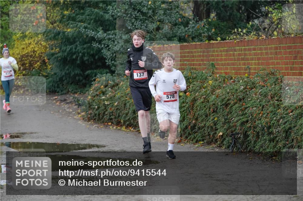 07.12.2025 - St. Pauli X-Mass-Run No. 15 Michael Burmester http://msf.ph/oto/9415544 07.12.2025 10:19:25 Laufen 833, 137, 578 meine-sportfotos.de