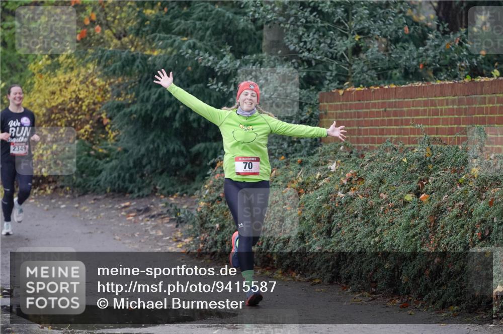 07.12.2025 - St. Pauli X-Mass-Run No. 15 Michael Burmester http://msf.ph/oto/9415587 07.12.2025 10:19:50 Laufen 2349, 11, 70 meine-sportfotos.de