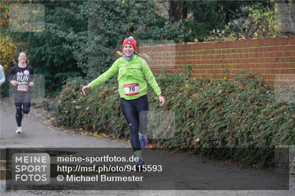 07.12.2025 - St. Pauli X-Mass-Run No. 15 Michael Burmester http://msf.ph/oto/9415593 07.12.2025 10:19:51 Laufen 2349, 15, 70 meine-sportfotos.de