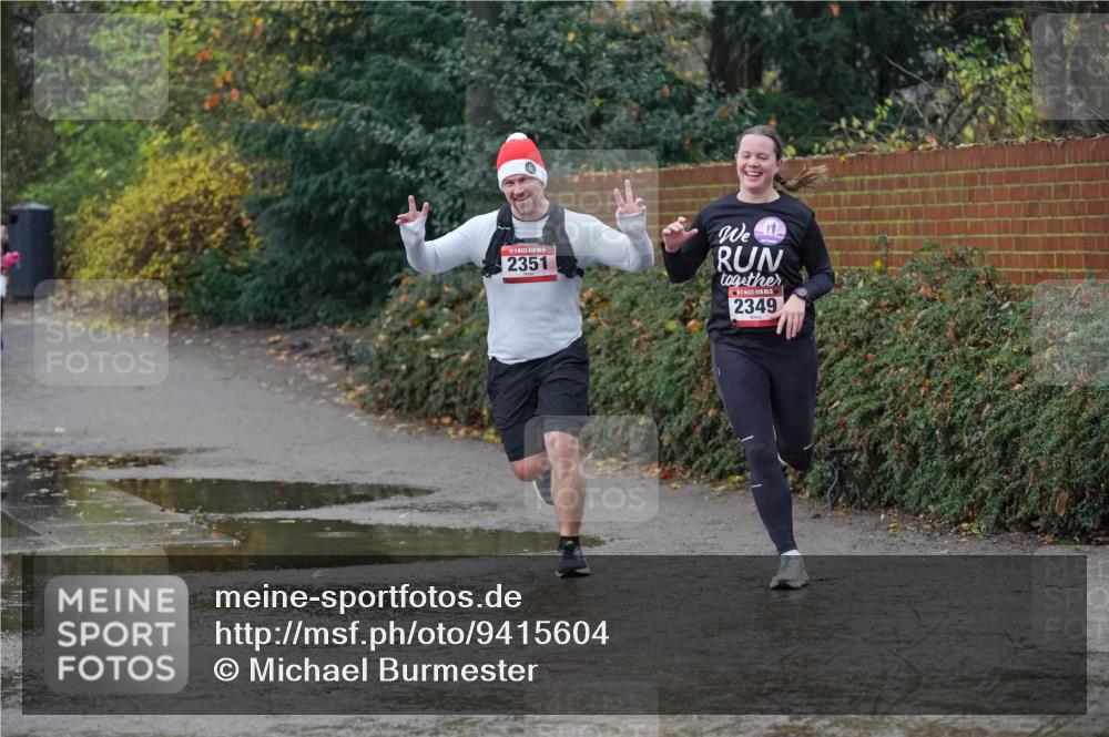 07.12.2025 - St. Pauli X-Mass-Run No. 15 Michael Burmester http://msf.ph/oto/9415604 07.12.2025 10:19:55 Laufen 5, 2351, 2349 meine-sportfotos.de