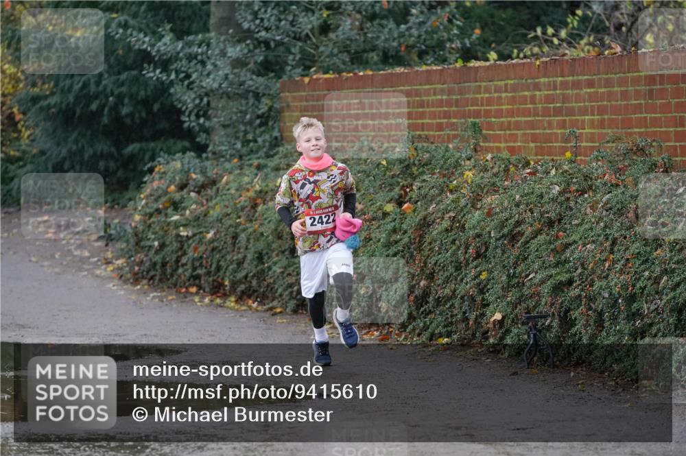 07.12.2025 - St. Pauli X-Mass-Run No. 15 Michael Burmester http://msf.ph/oto/9415610 07.12.2025 10:19:59 Laufen 2422 meine-sportfotos.de