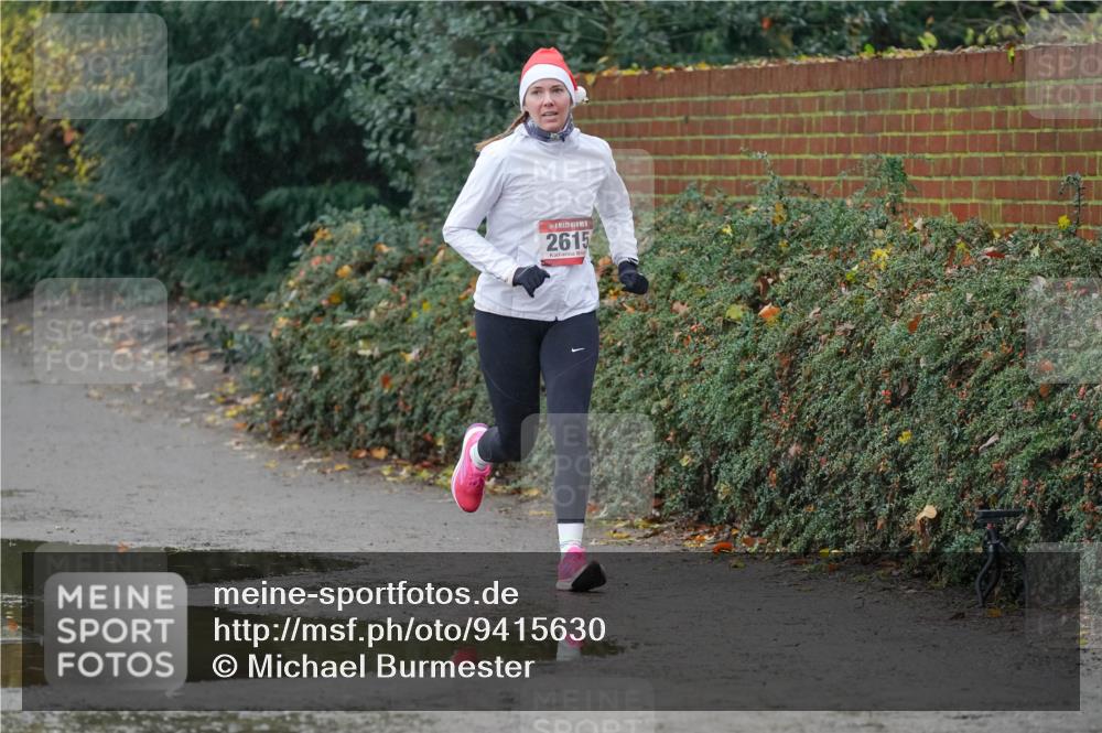 07.12.2025 - St. Pauli X-Mass-Run No. 15 Michael Burmester http://msf.ph/oto/9415630 07.12.2025 10:20:16 Laufen 25, 2615 meine-sportfotos.de